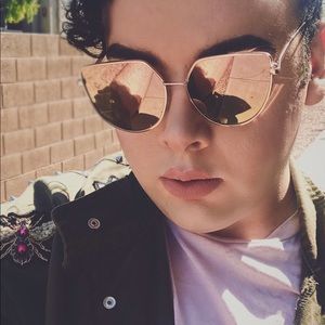 Meet your Posher, Andres